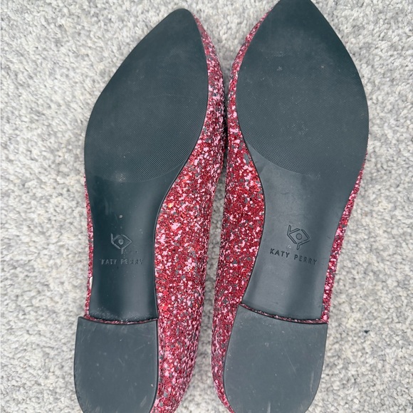 Katy Perry Collections Red Glitter Arrow Heart Flats - Picture 5 of 8